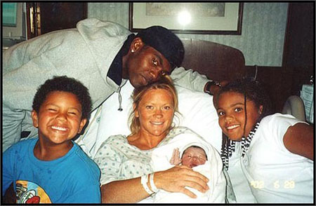 Randy Moss is the father of four children with his ex-girlfriend Libby Offutt.